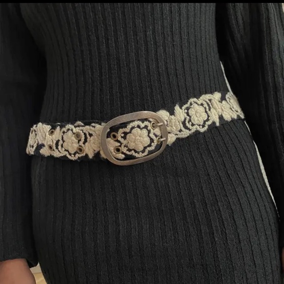 Jenny Krauss Free People - Black/ Cream Two-Tone Handmade Embroidered Wool Belt - Picture 2 of 3